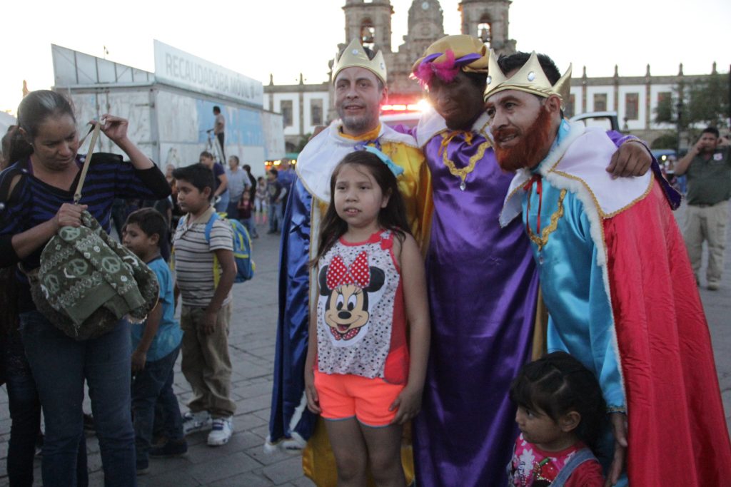 Dif Zapopan Reparti Mil Juguetes A Ni As Y Ni Os En El D A De Reyes Dif Zapopan